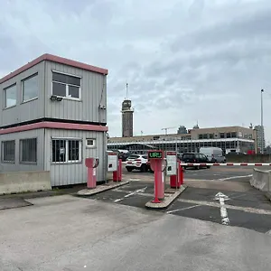 Centre Bayview + Free Parking Oostende